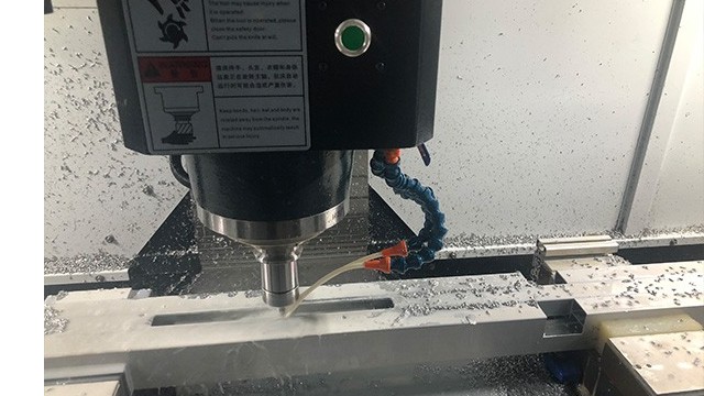 鋁加工中心要用哪種切削液比較好？-科鼎鑫
